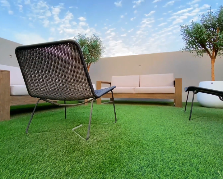 artifiacial grass in a roof balcony